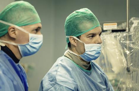 Premieră medicală națională! Pacient cardiac, salvat datorită unui dispozitiv valvular folosit pentru prima oară în România