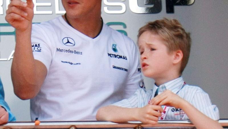 Așa tată, așa fiu! Mick, băiatul lui Michael Schumacher, are 17 ani și continuă să participe la curse pentru părintele său! Adolescentul e copia fidelă a campionului!