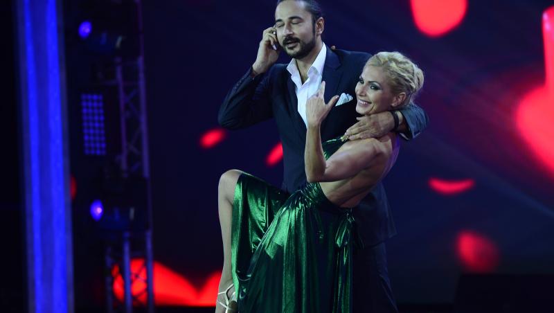 Luana Ibacka și partenerul ei, Dragoș Samoil, uimesc juriul iUmor cu un număr de Tango Comedy. Cheloo: 