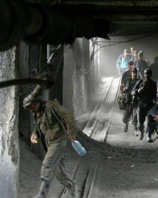 Cutremur de 4,4 grade &icirc;n Polonia: Doi bărbați morţi, alţi şase daţi dispăruţi &icirc;ntr-o mină