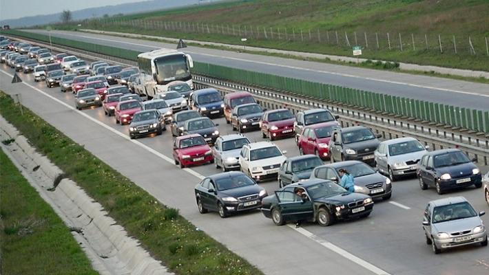 Vești bune pentru șoferi! A fost reluată circulația pe A2, pe sensul către Constanța, după accidentul de la Lehliu