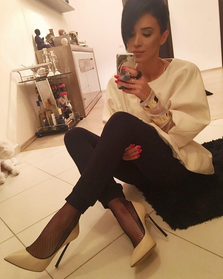 Scandal cu Adelina. Fosta iubită a lui Speak a intrat &icirc;ntr-un conflict cu o prietenă virtuală!