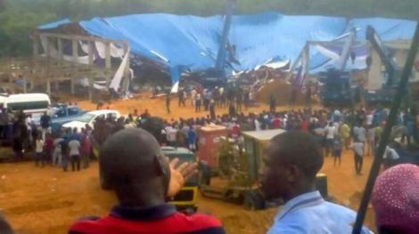 160 de morți în Nigeria! Acoperișul unei biserici a cedat și s-a prăbușit peste credincioși!