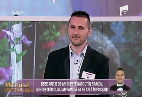 A părăsit competita şi s-a pozat aşa. Imaginea cu Bebe care a uimit fanii emisiunii "Mireasă pentru fiul meu"