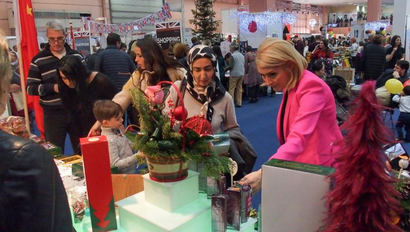Fundația Mereu Aproape și producătorii români au susținut copiii României  la IWA Charity Christmas Bazaar 2016