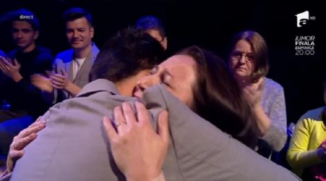 "X Factor" cu emoție! "Mulțumesc, iubită mamă", momentul Deliei vs. Raul Eregep. Cele două mămici au vărsat lacrimi de fericire