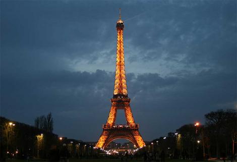 Luminile de pe Turnul Eiffel vor fi stinse. Motivul este extrem de dureros: "Este o situație insuportabilă"