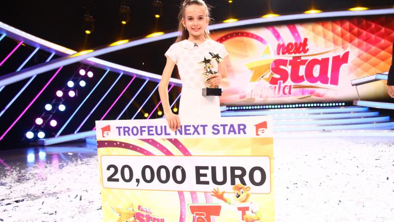 Legendarul ILIE NĂSTASE i-a dat viitoarei legende a acro-dansului, Yasmina Butilă, trofeul celui de-al șaptelea sezon „Next Star”!  Talentele scriu istorie!