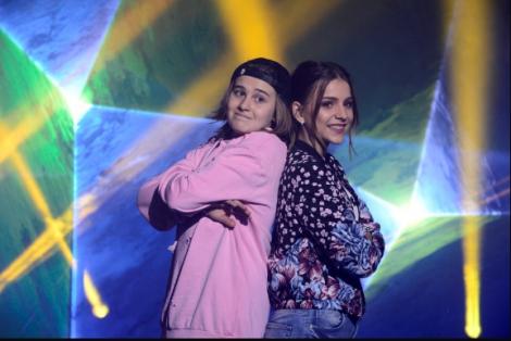 SEMIFINALA X FACTOR. Ce nu s-a văzut la TV: Oscar şi Miruna au venit să îi susţină pe semifinaliştii X Factor
