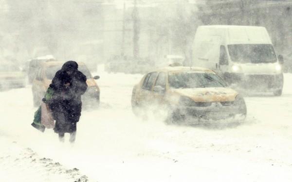 Cod portocaliu &icirc;n Rom&acirc;nia! V&acirc;ntul spulberă totul &icirc;n cale &icirc;n mai multe județe din Rom&acirc;nia!