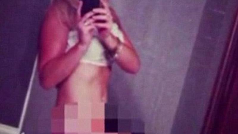 Șocant. Fotografii scandaloase trimise de o profesoară elevului său de 15 ani!