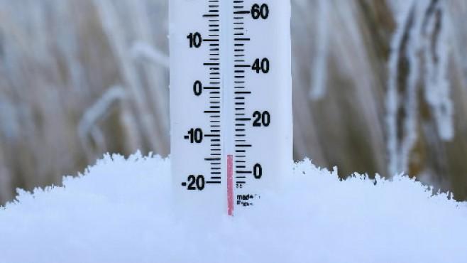 Vine GERUL CEL MARE! Prognoza meteo pe trei zile: frig de &icirc;ngheaţă pietrele