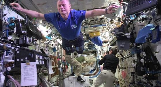 Video! Ăsta e cel mai tare Mannequin Challenge din... Univers. Astronauţii au zis "da" celei mai noi provocări