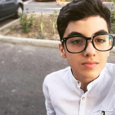 Omar de la &bdquo;Next Star&rdquo; nu mai e de mult un copil: &bdquo;Nu prea o spun pentru că nu &icirc;mi stă &icirc;n fire să mi expun iubirea!&rdquo;. Fotografia de mii de Like-uri!