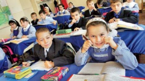 Veste extraordinară pentru elevii din România! Ministrul Educației a făcut marele anunţ: teme mai puţine pentru şcolari