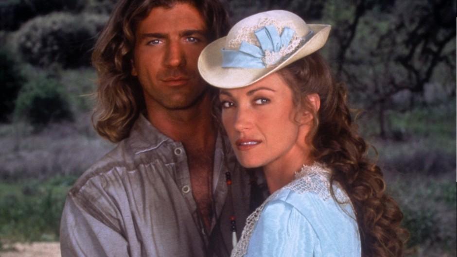 La mulți ani, Dr. Quinn! Cum arată &rdquo;doctorița&rdquo; iubită de milioane de rom&acirc;ni la 65 de ani