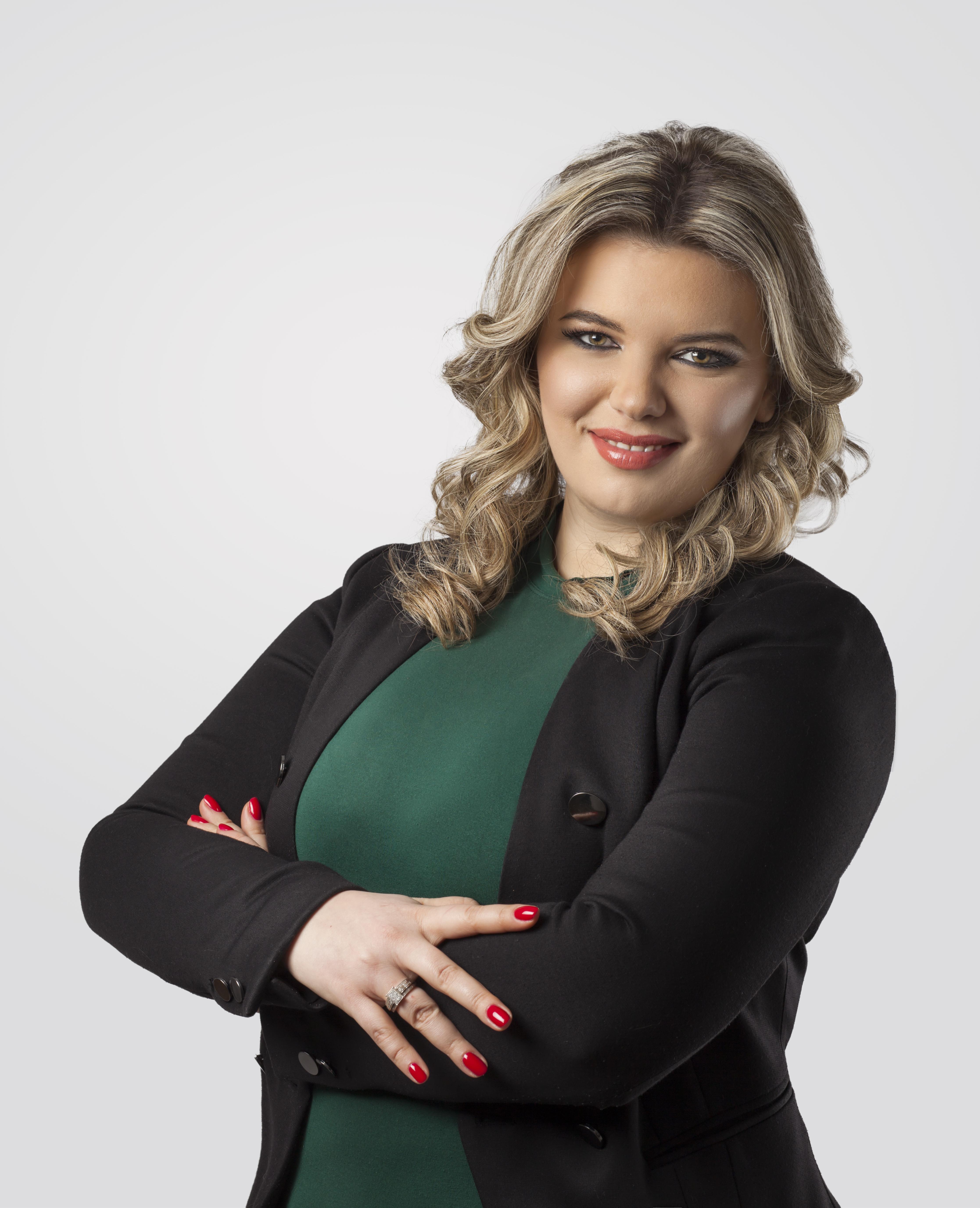 Reguli de aur pentru o manichiură sănătoasă şi frumoasă. Vezi care sunt recomandările specialistului