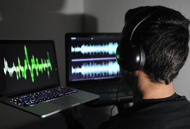 Condițiile &icirc;n care pot fi realizate interceptările telefonice pentru a fi legale!