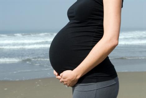 Care sunt riscurile sarcinii după 40 de ani. Trebuie să le știi dacă îți dorești să devii mamă