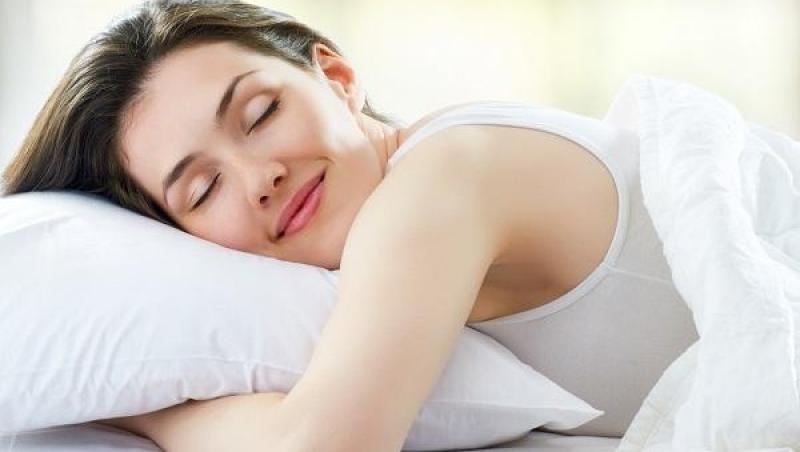 Suferi de insomnii în fiecare seară? Soluţia pentru un somn rapid şi odihnitor este chiar la tine în casă, dar nu te-ai gândit niciodată la ea