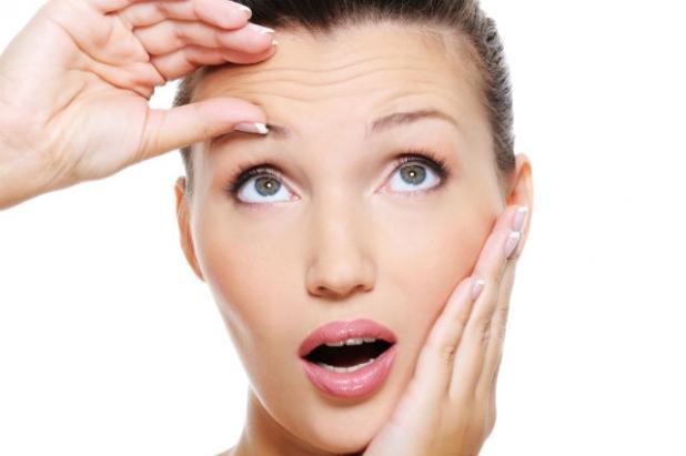 Masca de față care &rdquo;șterge&rdquo; ridurile &icirc;n c&acirc;teva minute. Cum să o prepari simplu, la tine acasă