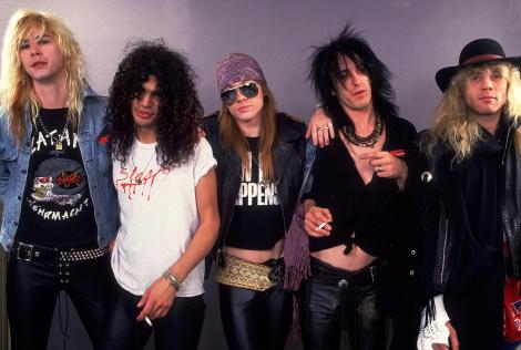 Slash trage chitară pentru Guns N' Roses. Primiul show e programat pe 8 asprilie, în Las Vegas. Se reunesc băieții?
