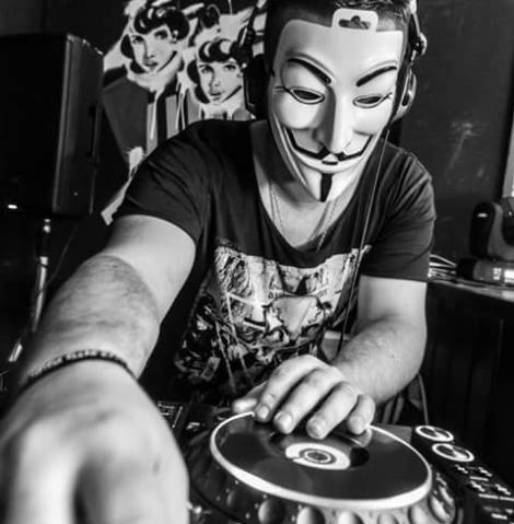 Un DJ bucureștean este de negăsit după ce a lăsat un mesaj șocant pe Facebook!