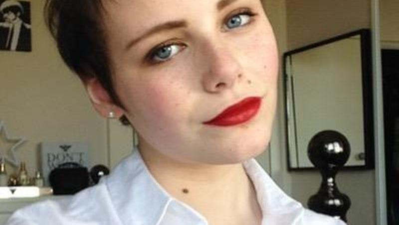 Una dintre vedetele YouTube a murit la vârsta de 19 ani