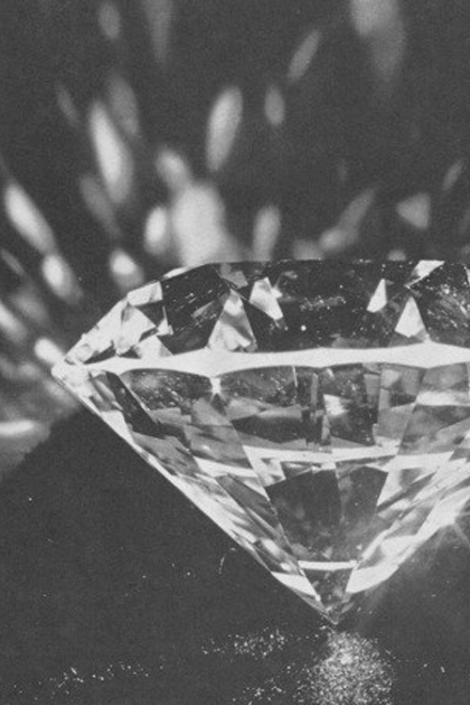 Care este diferenţa dintre un diamant şi un briliant? Cei mai mulţi oameni nu ştiu sensul corect al cuvintelor!