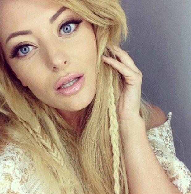 Duminică va fi ziua Deliei. Cine &icirc;i va c&acirc;nta &bdquo;La mulți ani!&rdquo; la 00:00