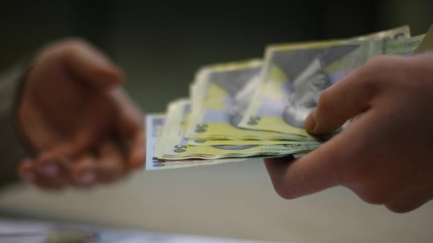 E sigur. Acestea vor fi salariile rom&acirc;nilor după votarea legii!