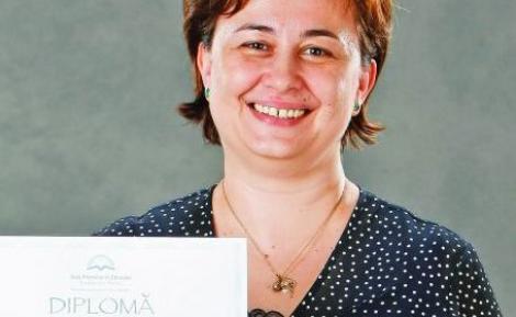 O româncă a descoperit senzorul care depistează în șase minute celulele cancerose din sânge. În cât timp va ajunge în farmacii