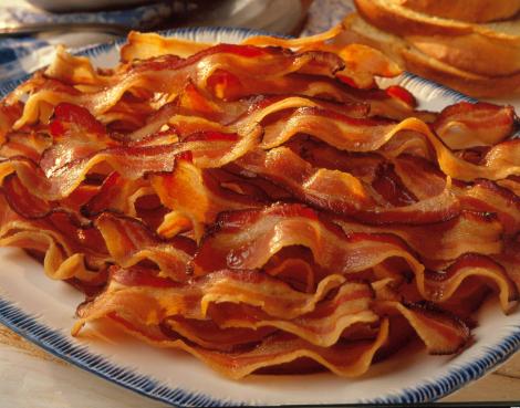 Descoperirea secolului pentru pasionații de bacon din întreaga lume! Poți mânca fără grijă, căci nu te îngrași! Soluția este simplă!