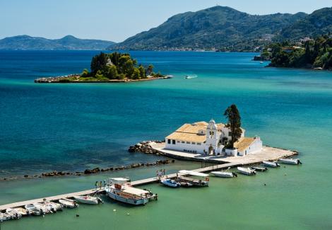 Insula Corfu, la limita dintre modern şi arhaic