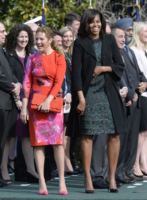 Madame Trudeau, soția premierului canadian, a purtat o rochie creată de un român la întâlnirea cu Obama. Cine este LUCIAN MATIS!