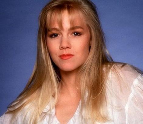 Vă mai amintiți de Kelly din Beverly Hills 90210? Anii și kilogramele au transformat-o total pe Jennie Garth!