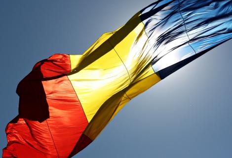 Stindardul care a rezistat peste 2.000 de ani! Te-ai întrebat vreodată? De ce steagul României are culorile albastru, galben şi roşu