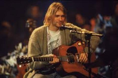 De la ea i s-a tras moartea! Fotografiile puştii de vânătoare cu care s-a sinucis Kurt Cobain, solistul Nirvana,  au fost făcute publice