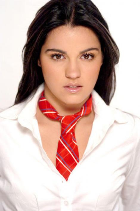 O mai ţii minte pe timida din "Rebelde"? Cum arată acum Lupita din telenovela-fenomen