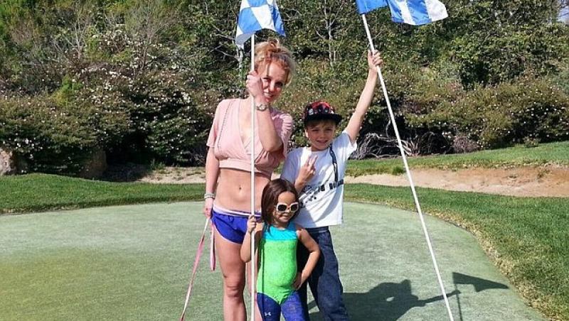 Britney Spears, alături de cei doi copii
