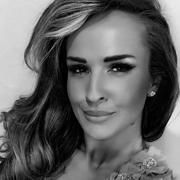 Foto! Diana Munteanu, complet nemachiată. Co-prezentatoarea "Bravo, Rom&acirc;nia!" e la fel de frumoasă şi dimineaţa