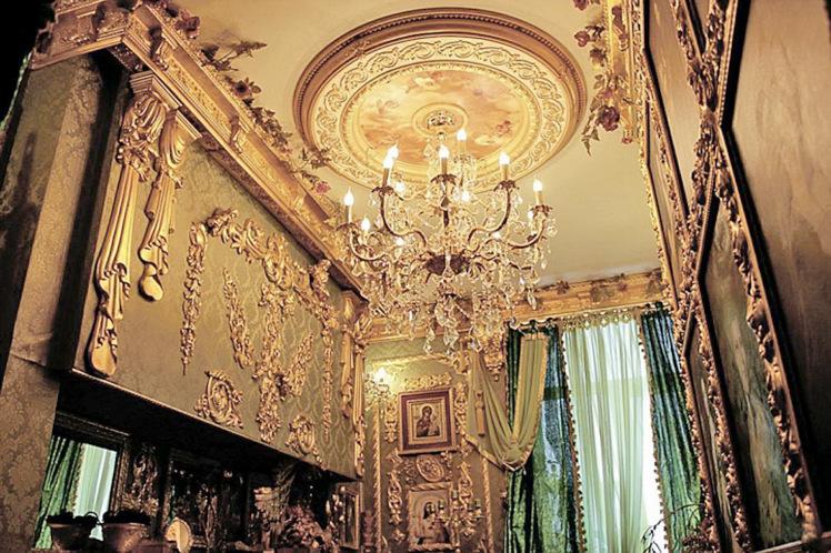 Apartament poleit cu aur v&acirc;ndut la preț de nimic! Nimeni nu vrea să-l ia, deși e un chilipir! Motivul te va surprinde!