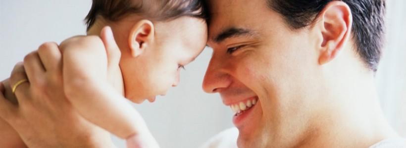 Atenţie, tăticilor! Durata concediului paternal a fost majorată la 15 zile lucrătoare