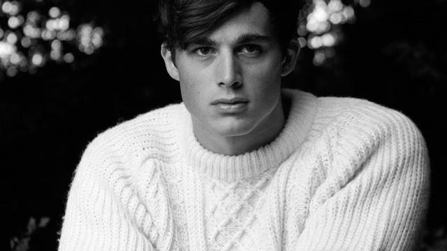 Fetelor, uitaţi-vă la acest profesor de matematică! Sincer, voi mai ştiţi c&acirc;t fac 1+1?