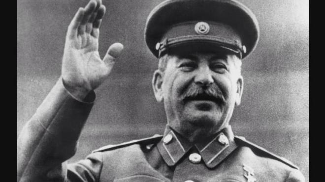 Stalin, &icirc;ntr-o altă lumină! Lucruri neştiute despre celebrul conducător rus: Avea o m&acirc;nă mai scurtă dec&acirc;t alta şi a lucrat ca meteorolog