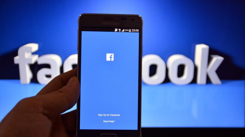 Studiu îngrijorător! COCAINA şi Facebook-ul produc acelaşi grad de dependenţă