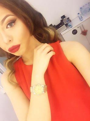 Barbie de Rom&acirc;nia, leșini dacă citești ce a scris: &bdquo;&Icirc;mi place să fiu prea fierbinte pentru tine!&rdquo;