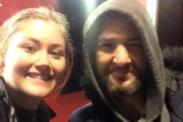 Un om al străzii a devenit erou peste noapte după ce a făcut un gest la care nimeni nu s-ar fi g&acirc;ndit!