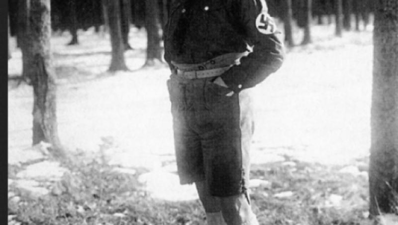 AUTOCENZURĂ! Fotografiile cu Hitler pe care chiar el le-a interzis! Credea că îl înfăţişează într-o ipostază 