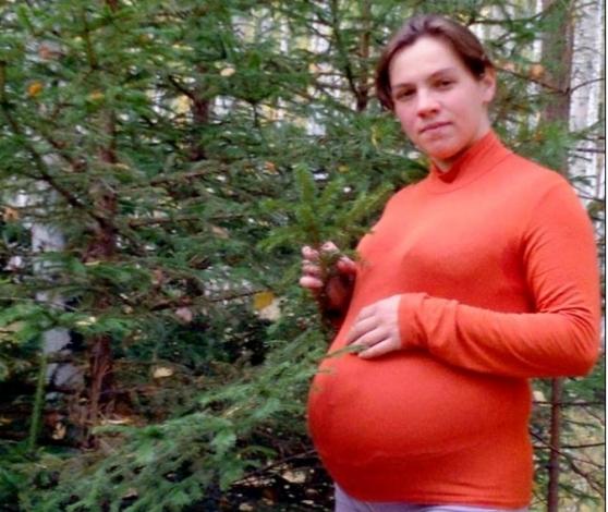 Doctorii i-au spus că e &icirc;nsărcinată cu gemeni! C&acirc;nd i-au făcut cezariană, au rămas fără cuvinte